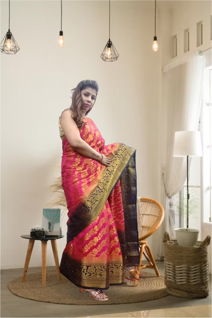 Krakshi- Magenta Colour Silk saree with the designer Palu for women